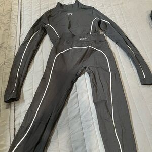 Off-White Black and White Women's Set